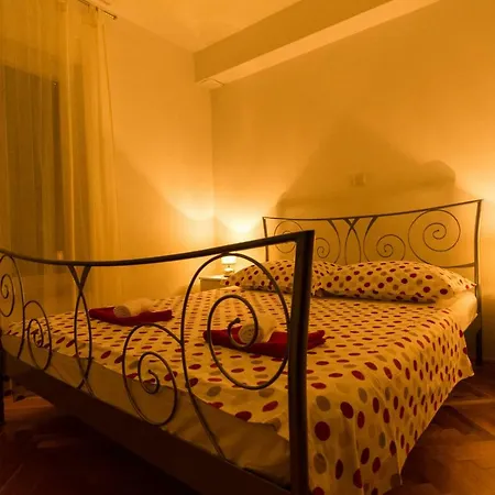 Apartment Apartman Ruza *